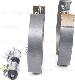 BOSCH 0 204 114 124 - Комплект гальм, барабанний механізм autozip.com.ua