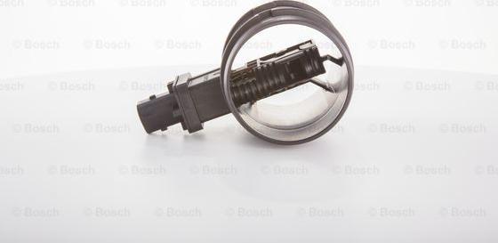 BOSCH 0 280 218 209 - Датчик потоку, маси повітря autozip.com.ua