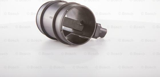 BOSCH 0 280 218 209 - Датчик потоку, маси повітря autozip.com.ua