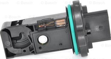 BOSCH 0 280 218 273 - Датчик потоку, маси повітря autozip.com.ua
