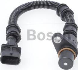 BOSCH 0 281 002 818 - Датчик імпульсів, колінчастий вал autozip.com.ua