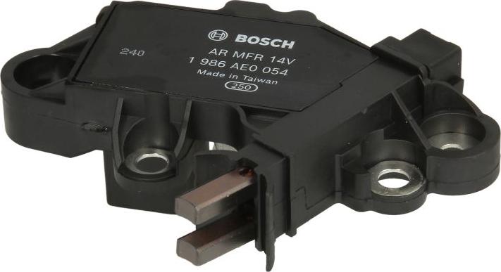 BOSCH 1 986 AE0 054 - Регулятор напруги генератора autozip.com.ua