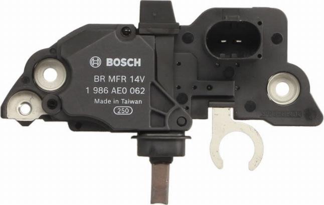 BOSCH 1 986 AE0 062 - Регулятор напруги генератора autozip.com.ua