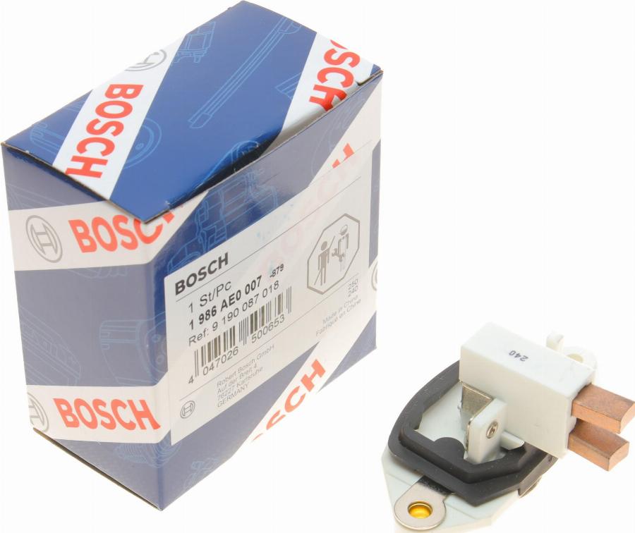 BOSCH 1 986 AE0 007 - Регулятор напруги генератора autozip.com.ua