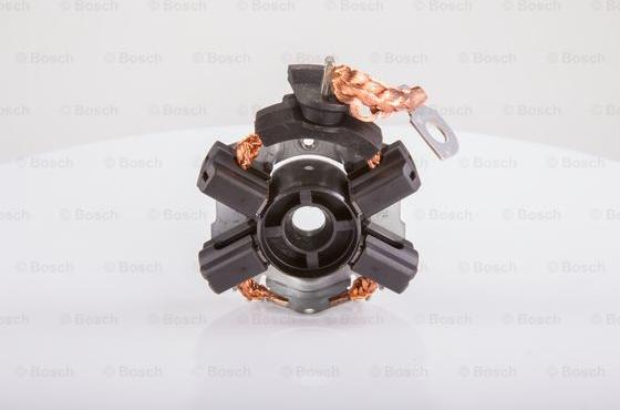 BOSCH 1 004 336 586 - Кронштейн, вугільна щітка autozip.com.ua