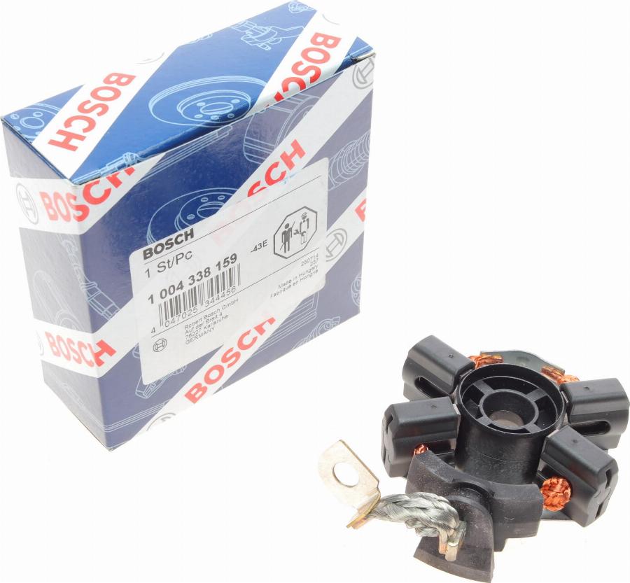 BOSCH 1 004 338 159 - Кронштейн, вугільна щітка autozip.com.ua