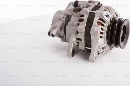 BOSCH F 042 303 112 - Генератор autozip.com.ua