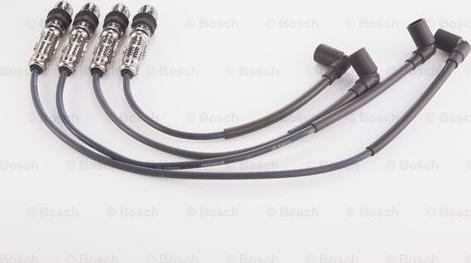 BOSCH F 000 99C 125 - Комплект проводів запалювання autozip.com.ua