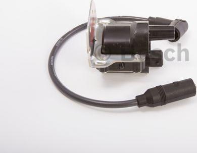 BOSCH F 000 ZS0 102 - Котушка запалювання autozip.com.ua