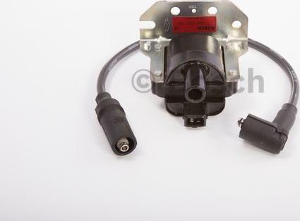 BOSCH F 000 ZS0 102 - Котушка запалювання autozip.com.ua