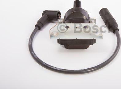 BOSCH F 000 ZS0 102 - Котушка запалювання autozip.com.ua