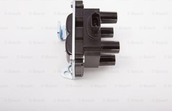 BOSCH F 000 ZS0 215 - Котушка запалювання autozip.com.ua