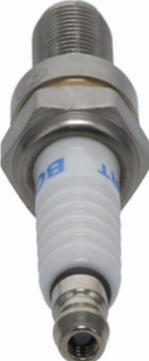 BOSCH F 01A 027 013 - Свічка запалювання autozip.com.ua