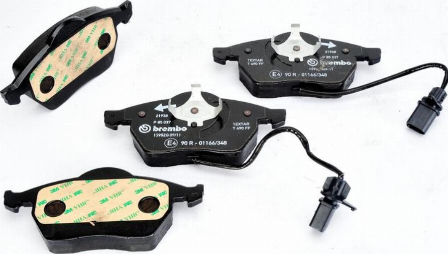 Brembo P 85 037 - Гальмівні колодки, дискові гальма autozip.com.ua