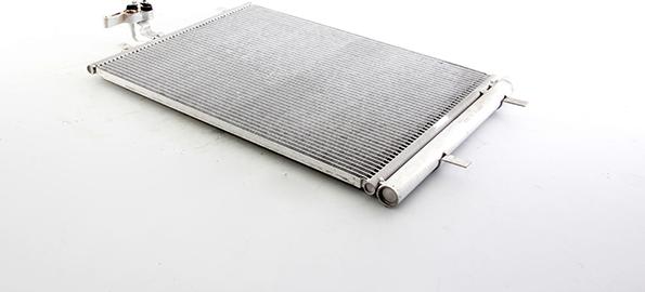 BSG BSG 15-525-015 - Конденсатор, кондиціонер autozip.com.ua
