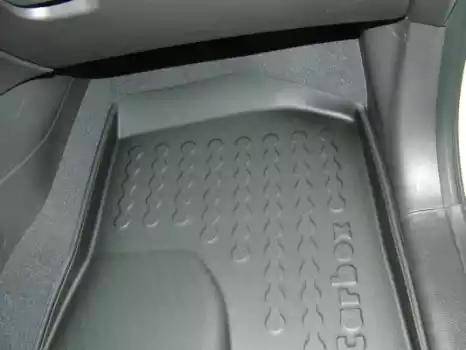 Carbox 414519000 - Гумовий килимок з захисними бортами autozip.com.ua