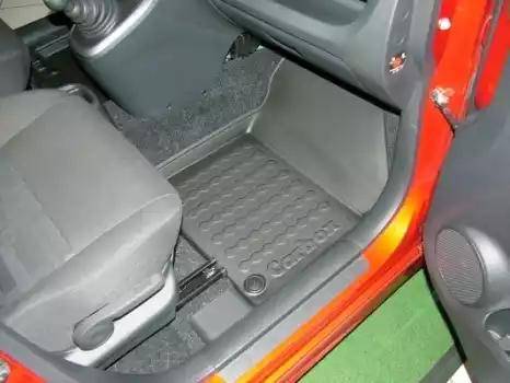 Carbox 417848000 - Гумовий килимок з захисними бортами autozip.com.ua