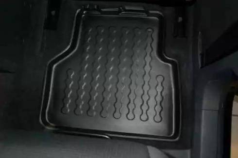 Carbox 433919000 - Гумовий килимок з захисними бортами autozip.com.ua