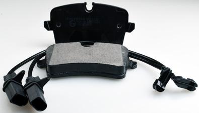 Denckermann B111322 - Гальмівні колодки, дискові гальма autozip.com.ua