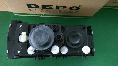 Depo 450-1101R-LD-EM - Основна фара autozip.com.ua