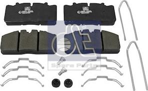 DT Spare Parts 3.96402 - Гальмівні колодки, дискові гальма autozip.com.ua