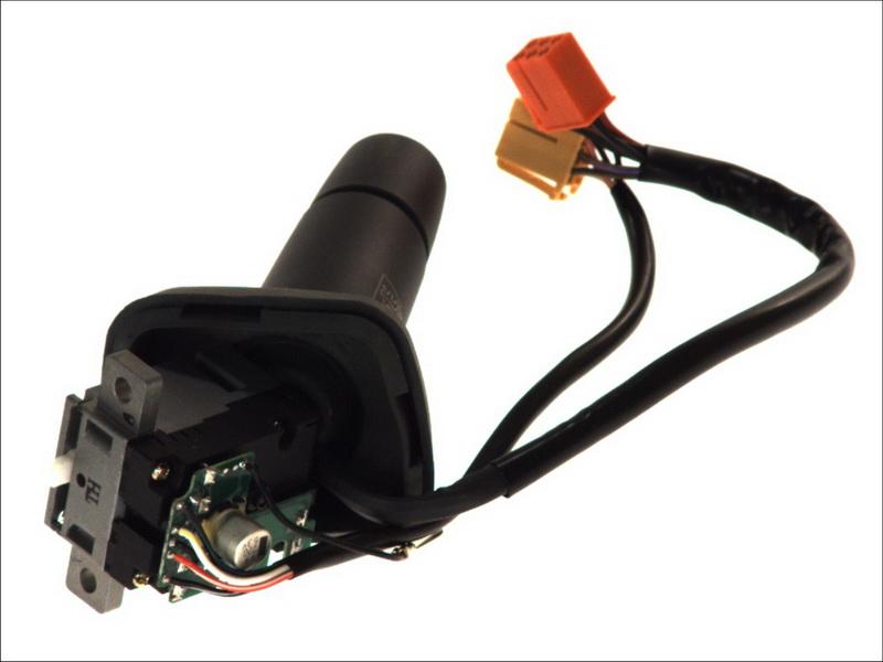 DT Spare Parts 3.33301 - Вимикач на рульовій колонці autozip.com.ua