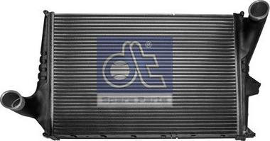 DT Spare Parts 2.15334 - Інтеркулер autozip.com.ua