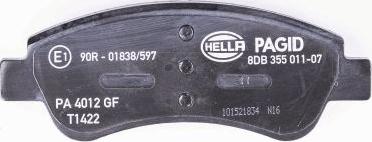 HELLA 8DB 355 011-071 - Гальмівні колодки, дискові гальма autozip.com.ua