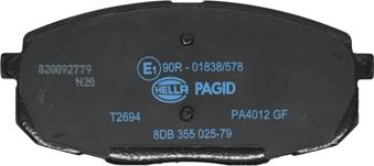 HELLA 8DB 355 025-791 - Гальмівні колодки, дискові гальма autozip.com.ua