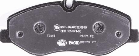 HELLA PAGID 8DB 355 021-961 - Гальмівні колодки, дискові гальма autozip.com.ua