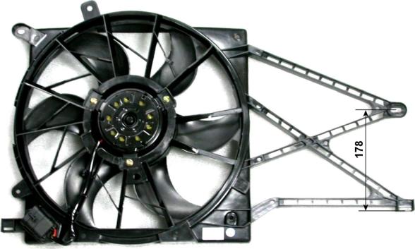 NRF 47582 - Вентилятор, охолодження двигуна autozip.com.ua