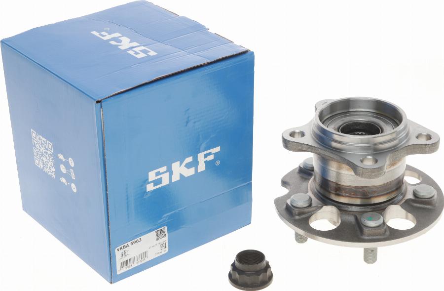 SKF VKBA 6963 - Комплект підшипника маточини колеса autozip.com.ua