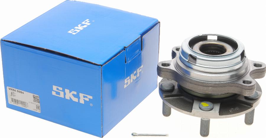 SKF VKBA 6984 - Комплект підшипника маточини колеса autozip.com.ua