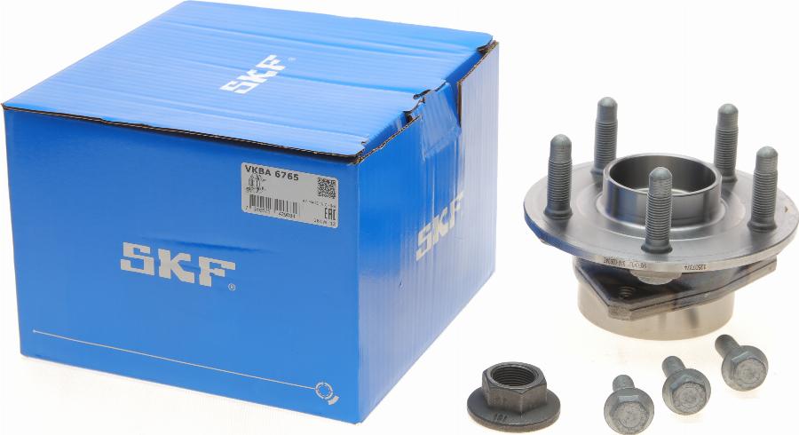 SKF VKBA 6765 - Комплект підшипника маточини колеса autozip.com.ua