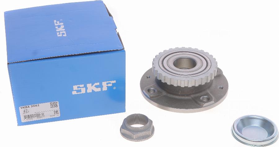 SKF VKBA 3592 - Комплект підшипника маточини колеса autozip.com.ua