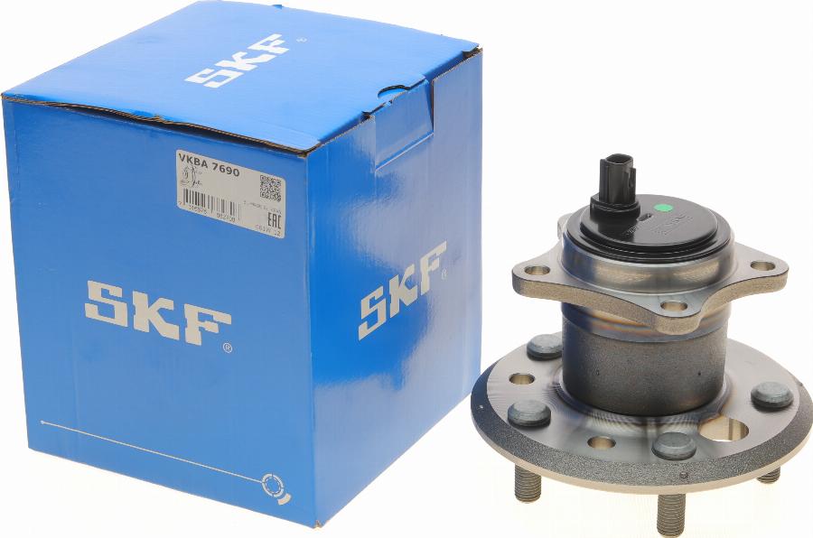 SKF VKBA 7690 - Комплект підшипника маточини колеса autozip.com.ua