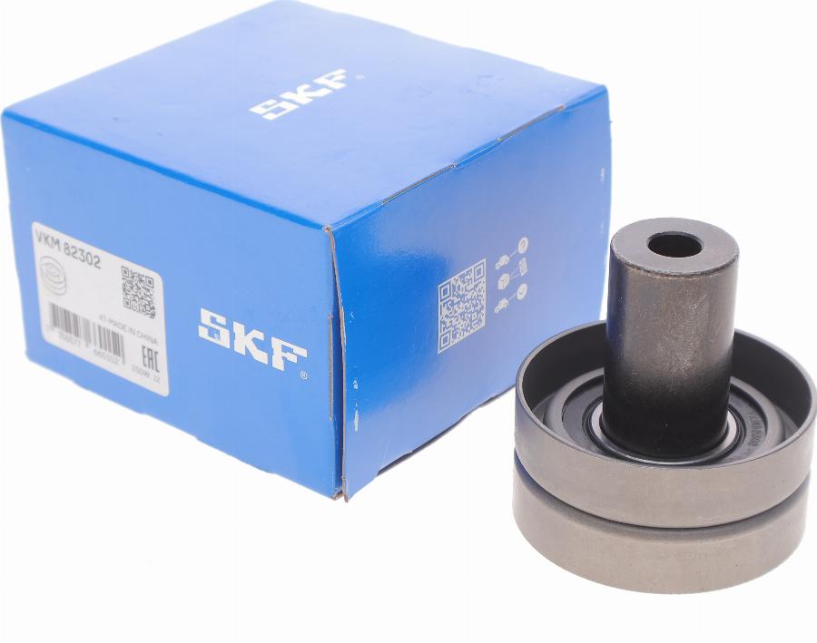 SKF VKM 82302 - Паразитний / Провідний ролик, зубчастий ремінь autozip.com.ua