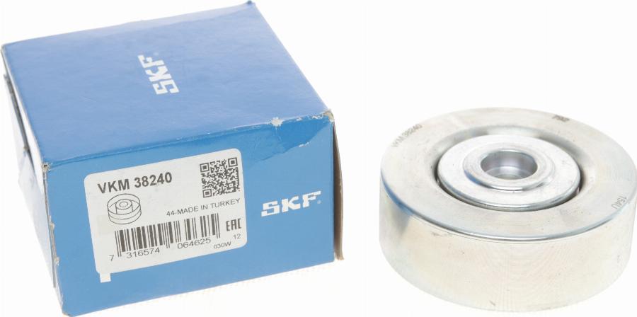 SKF VKM 38240 - Паразитний / провідний ролик, поліклиновий ремінь autozip.com.ua