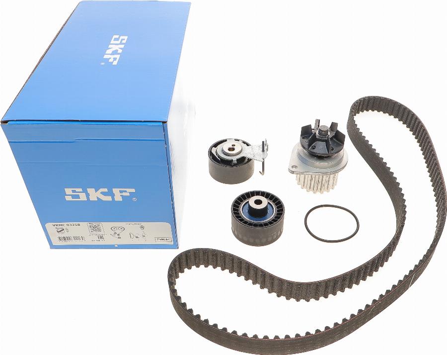 SKF VKMC 03258 - Водяний насос + комплект зубчатого ременя autozip.com.ua