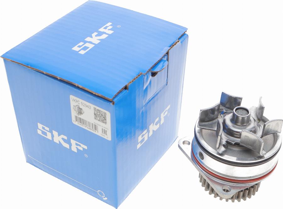 SKF VKPC 92943 - Водяний насос autozip.com.ua