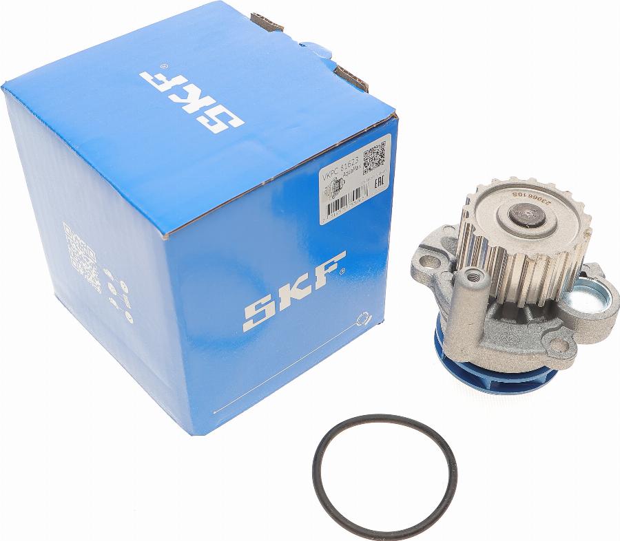 SKF VKPC 81623 - Водяний насос autozip.com.ua