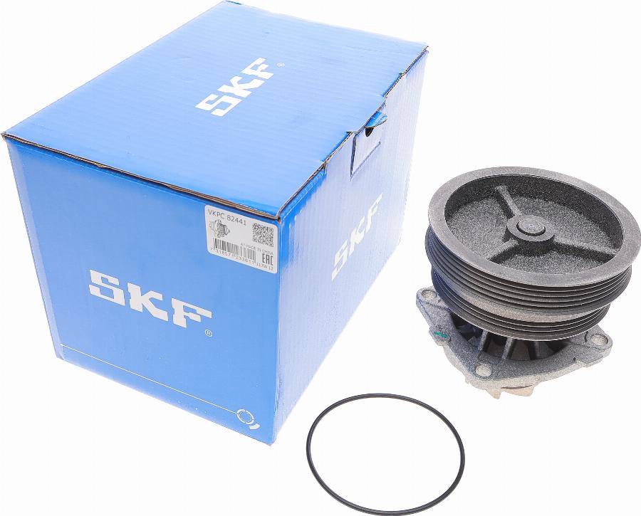 SKF VKPC 82441 - Водяний насос autozip.com.ua