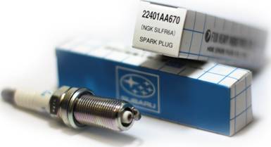 Subaru 22401AA670 - Свічка запалювання autozip.com.ua