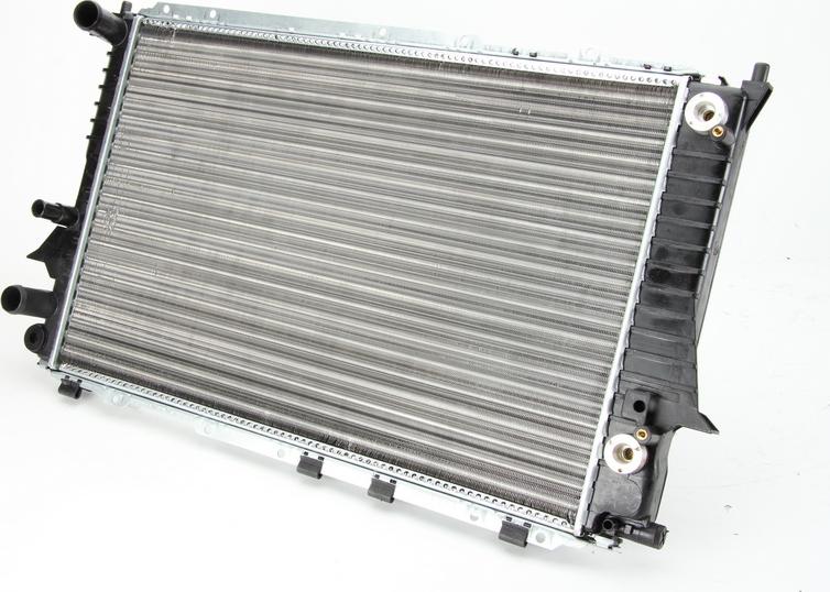 Thermotec D7A016TT - Радіатор, охолодження двигуна autozip.com.ua