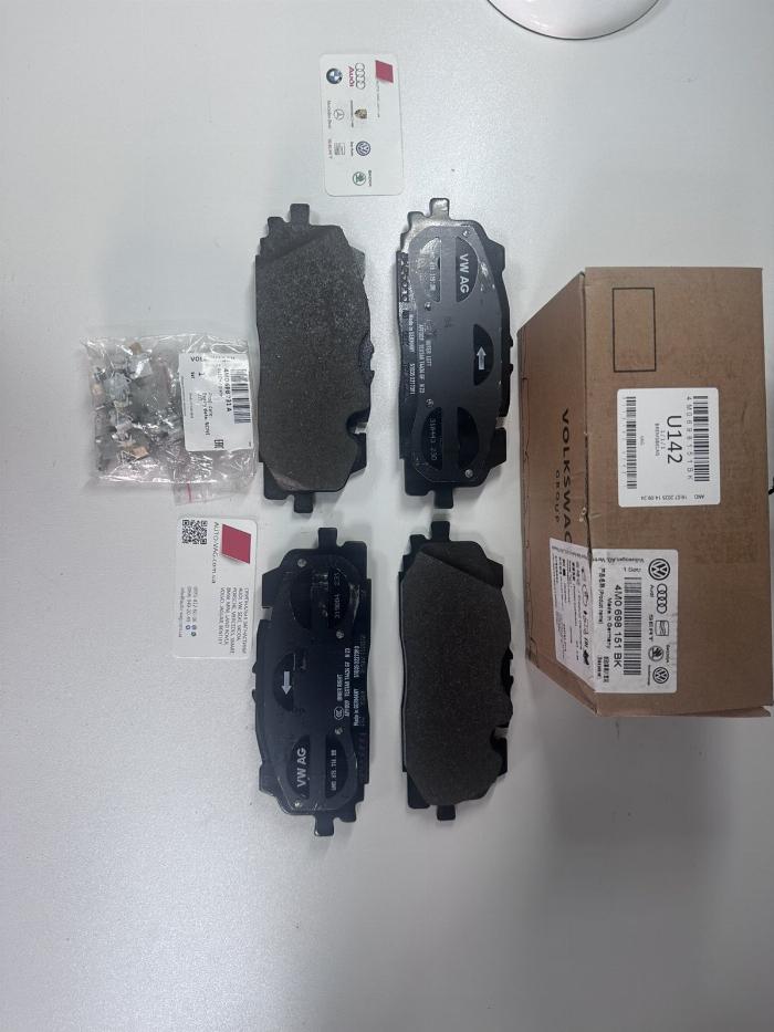 VAG 4M0 698 151 BK - Гальмівні колодки, дискові гальма autozip.com.ua
