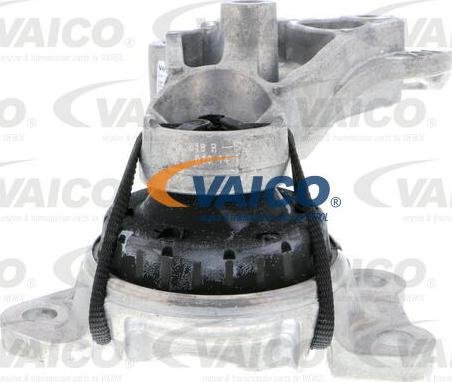 VAICO V46-0767 - Подушка, підвіска двигуна autozip.com.ua