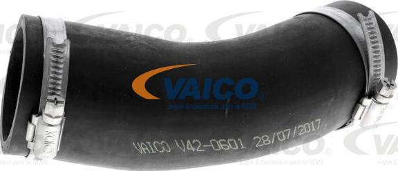 VAICO V42-0601 - Трубка нагнітається повітря autozip.com.ua