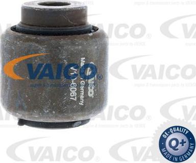 VAICO V10-6067 - Сайлентблок, важеля підвіски колеса autozip.com.ua