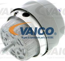 VAICO V10-1679 - Подушка, підвіска двигуна autozip.com.ua