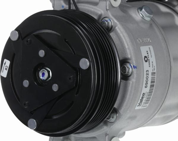 VALEO 690023 - Компресор, кондиціонер autozip.com.ua